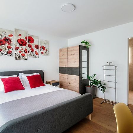 Linda Terrace By Quokka 360 - Modern One-Bedroom Flat With Sun Terrace Locarno Ngoại thất bức ảnh